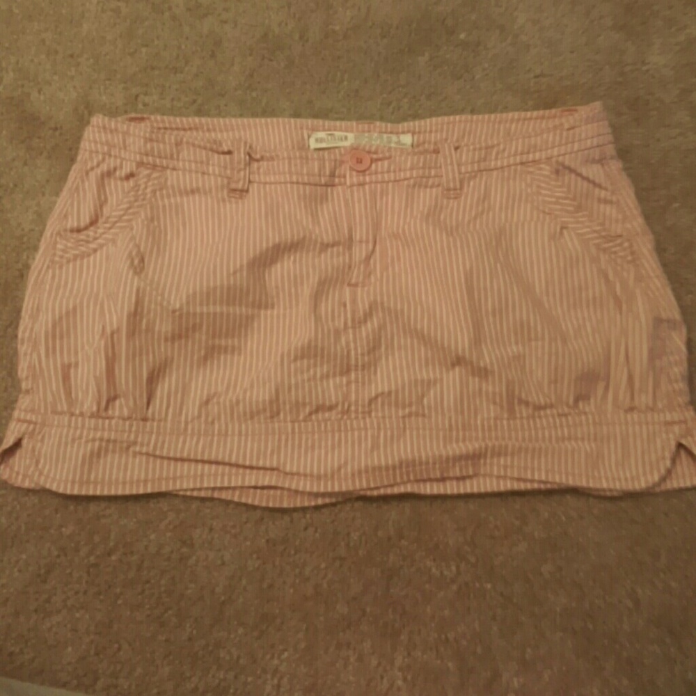 Hollister balloon skirt